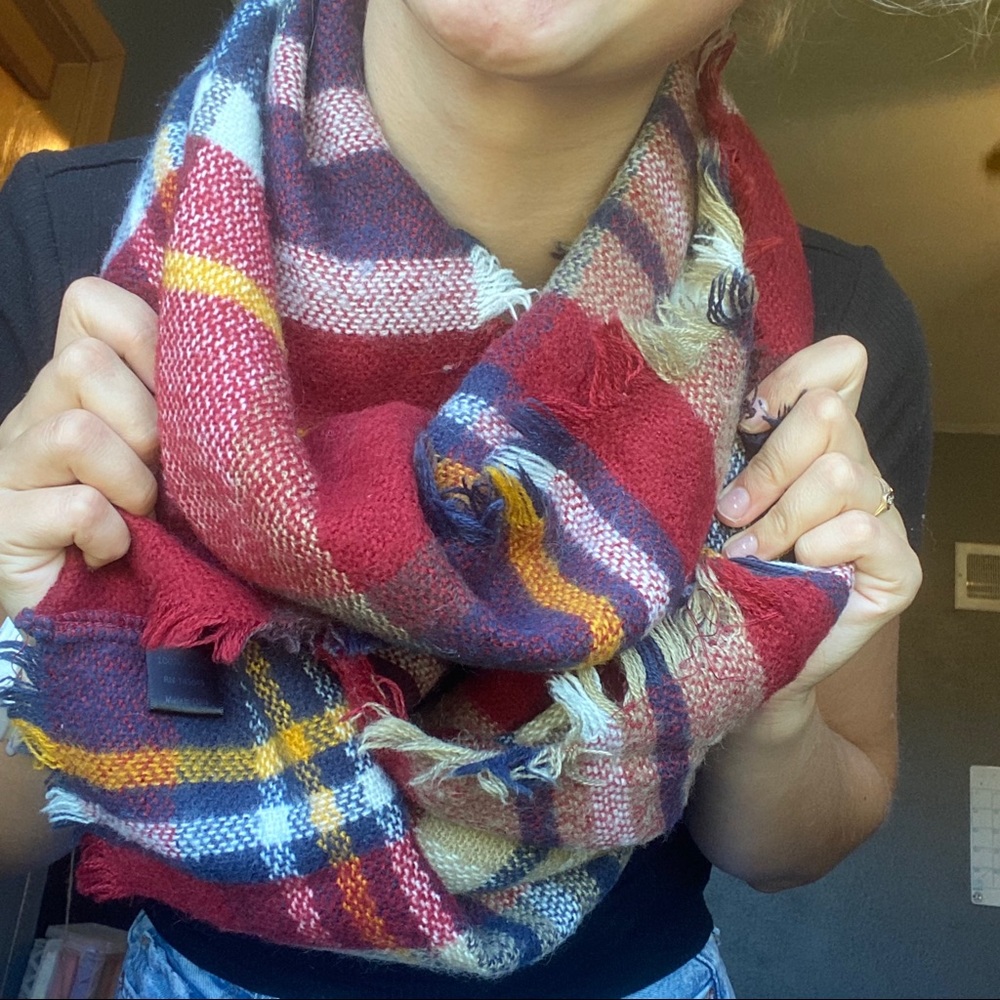 Infinity scarf